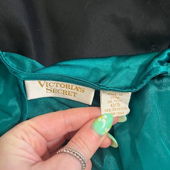 Victoria's Secret Gold Label Robe One Size OS - Picture 4 of 4